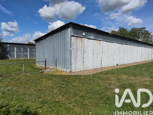 Parking à vendre 10 635 m² Laversines