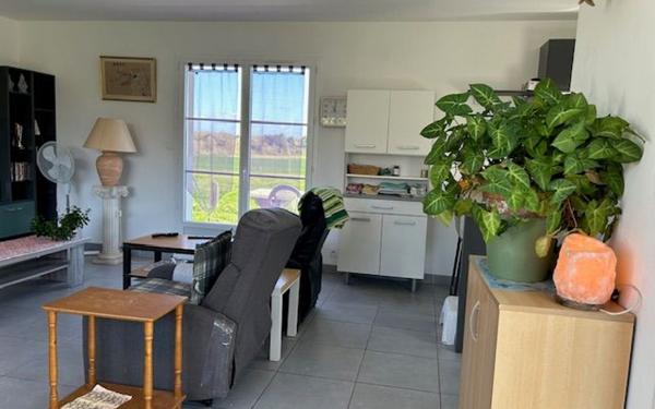 Maison à vendre    5 pièces • 114,40 m2 Pont-l'Abbé-d'Arnoult