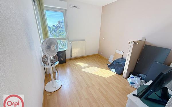 Appartement à louer    3 pièces • 59 m2 Pau