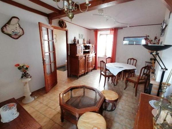 NOUVEAUTE ETUDE TRENTE CINQ NOTAIRES !!! Sur la commune du POULIGUEN, au c?ur du centre-ville, ...