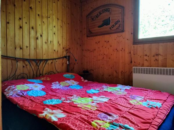 Chalet bois sur 2 niveaux de 43m² avec terrasse et jardin de 345m² cloturé