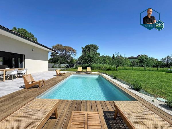 Maison T5 160 m² avec piscine Rt 2012