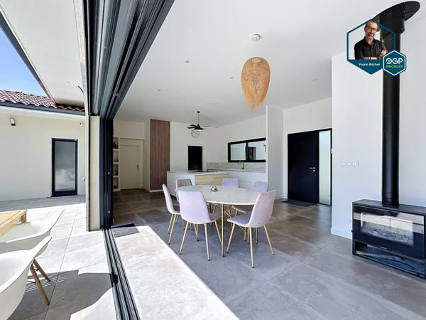 Maison T5 160 m² avec piscine Rt 2012