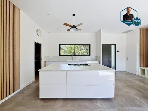 Maison T5 160 m² avec piscine Rt 2012