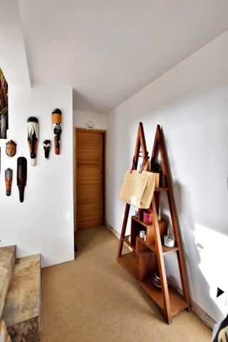 SOLLIES TOUCAS (83) - MAISON COUP DE COEUR DE 150 M² 6 PIECES - VUE IMPRENABLE - ATYPIQUE LUMINEUSE ET AU CALME