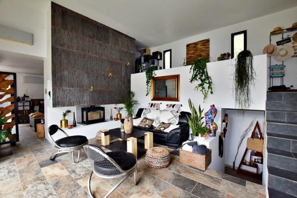 SOLLIES TOUCAS (83) - MAISON COUP DE COEUR DE 150 M² 6 PIECES - VUE IMPRENABLE - ATYPIQUE LUMINEUSE ET AU CALME