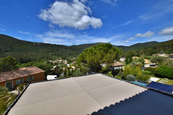 SOLLIES TOUCAS (83) - MAISON COUP DE COEUR DE 150 M² 6 PIECES - VUE IMPRENABLE - ATYPIQUE LUMINEUSE ET AU CALME