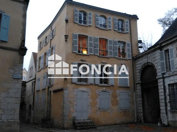 Location Appartement 4 pièces 98.9 m² - 25 CLOITRE NOTRE DAME Chartres 28000