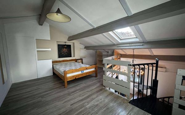 Maison à louer    2 pièces •  Lablachère