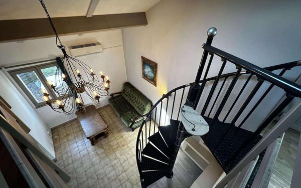 Maison à louer    2 pièces •  Lablachère