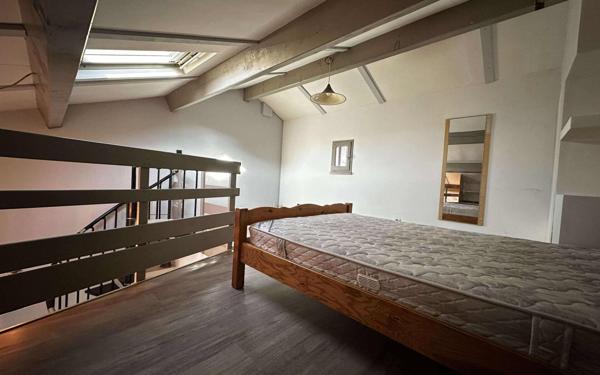 Maison à louer    2 pièces •  Lablachère