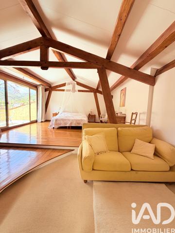 Maison à vendre 7 pièces 230 m² Tourrette-Levens