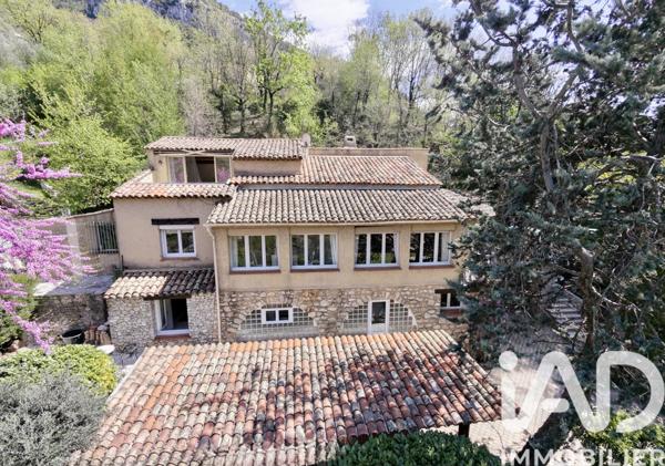 Maison à vendre 7 pièces 230 m² Tourrette-Levens
