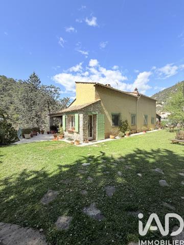 Maison à vendre 7 pièces 230 m² Tourrette-Levens