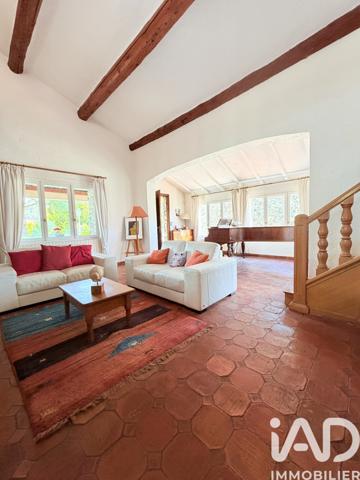 Maison à vendre 7 pièces 230 m² Tourrette-Levens