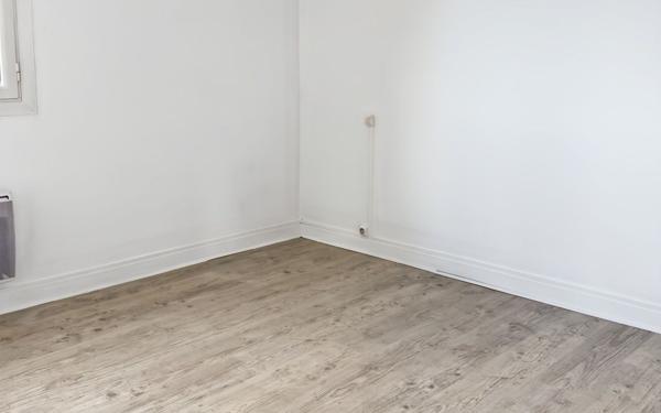 Appartement à louer    2 pièces •  Pont-Saint-Esprit