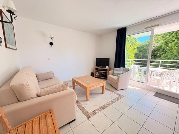 FOUESNANT Bourg de BEG MEIL Appartement avec balcon