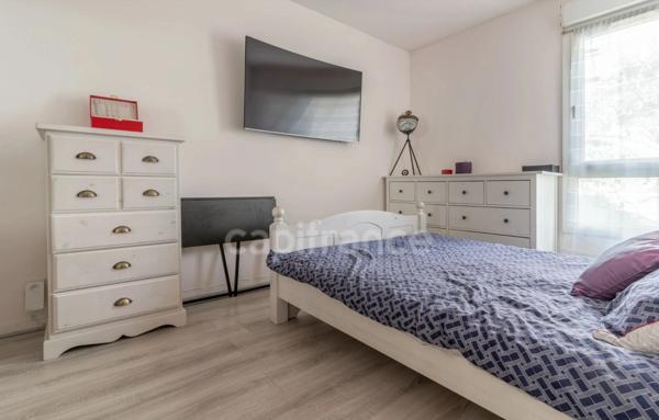 Appartement à vendre 3 pièces SURESNES (92)