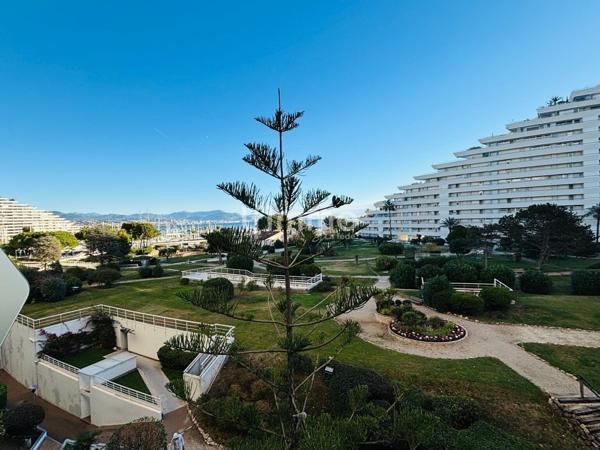 Marina – vue mer - 2 pièces avec terrasse et grand garage