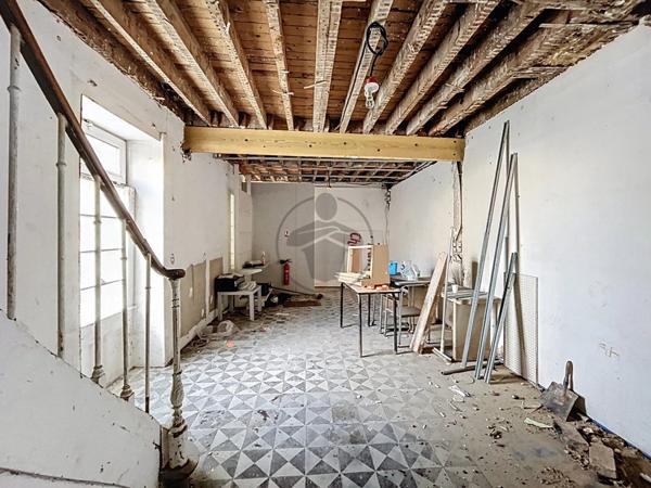 Vente Local commercial 4 pièces 127 m2 à Saint-Quentin