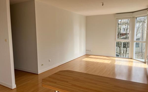 Appartement à louer    3 pièces •  Niort