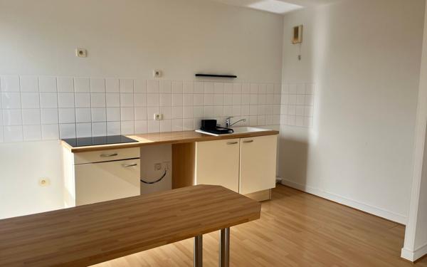 Appartement à louer    3 pièces •  Niort