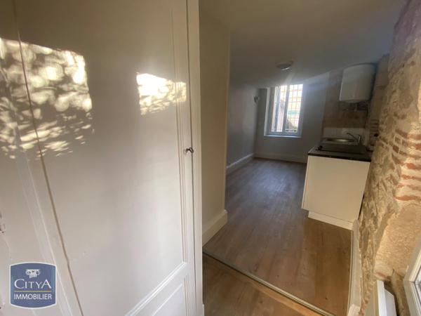 Location appartement Agen (47000) 1 pièce 16.77m²
