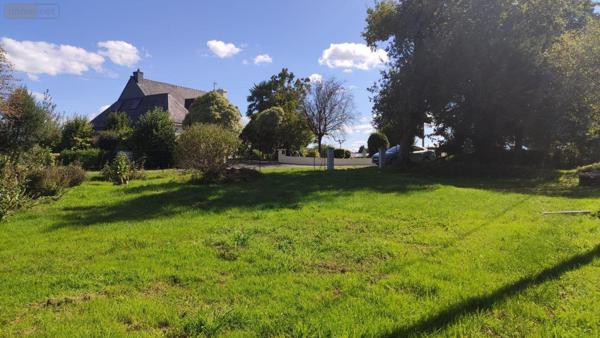 Terrain à Batir à vendre à Saint-Barthélemy dans le Morbihan (56150), ref : 065/1848   
bourg