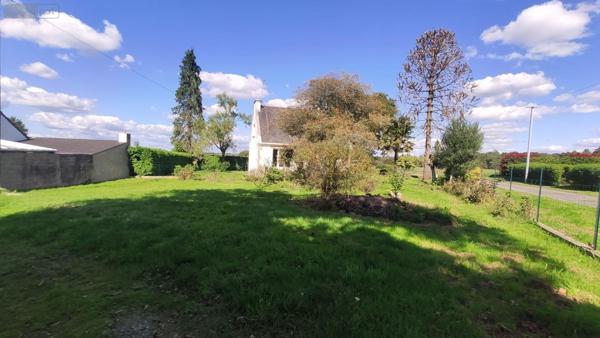 Terrain à Batir à vendre à Saint-Barthélemy dans le Morbihan (56150), ref : 065/1848   
bourg