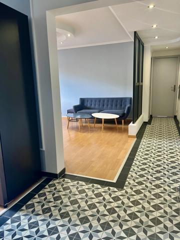 Dpt Finistère (29), à vendre QUIMPER appartement T3 de 77,20 m² habitable - Terrasse - Balcon - Cave.