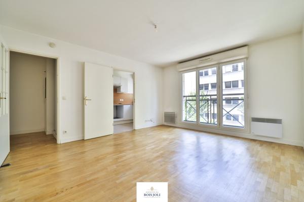Appartement
                                                                                                                                                                                                                                                                                                                        2 pièce(s)                                                                                                                                                                                                          1 chambre(s)                                                                                                                                                                                                          47  m²