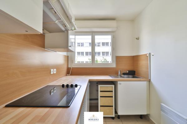 Appartement
                                                                                                                                                                                                                                                                                                                        2 pièce(s)                                                                                                                                                                                                          1 chambre(s)                                                                                                                                                                                                          47  m²