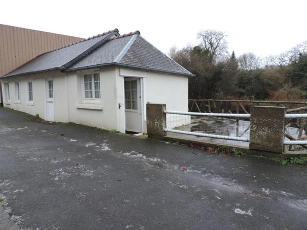 MAISON SEMI-PLAIN-PIED A BELLE ISLE EN TERRE