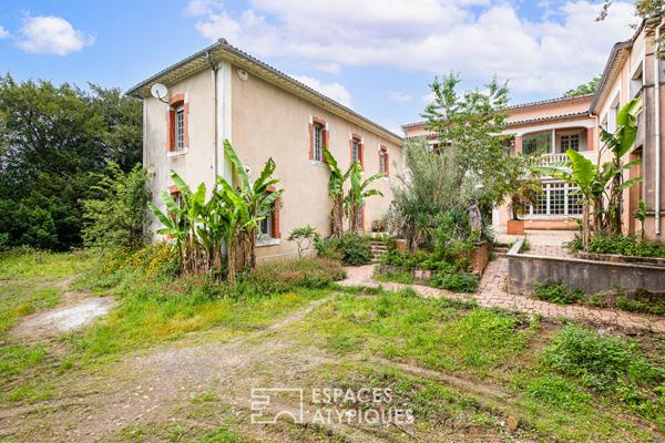 Beau domaine à réinventer, niché au coeur d’un parc privé