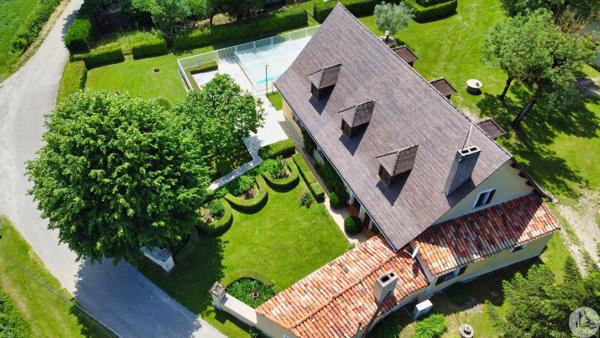 Maison Familiale, Grange, 5Hecta, piscine couverte
