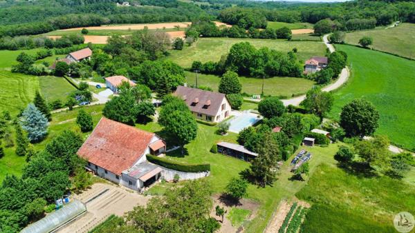 Maison Familiale, Grange, 5Hecta, piscine couverte