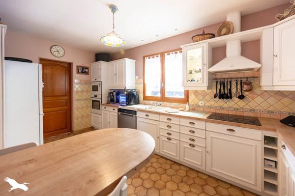 Maison 236 700 € Mehun-sur-Yèvre 6 p 145 m² DPE C