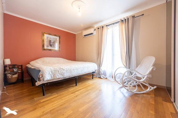 Maison 236 700 € Mehun-sur-Yèvre 6 p 145 m² DPE C
