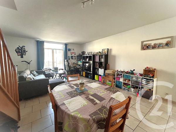 Appartement F3 à vendre  3 pièces - 79,29 m 2   ETAMPES  - 91