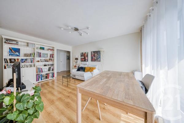Appartement F4 à vendre  4 pièces - 79 m 2   BRUNOY  - 91