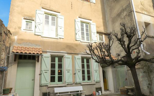 Immeuble à vendre    15 pièces •  Castelnaudary