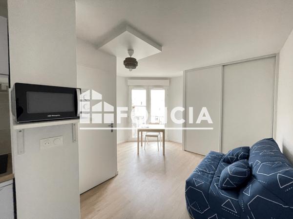 Location Studio meublé 17.5 m² - 53 AVENUE DE NOES Pessac 33600