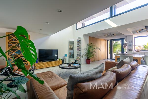 13007 Maison avec vue Roucas