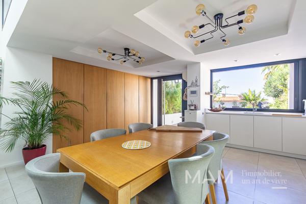 13007 Maison avec vue Roucas