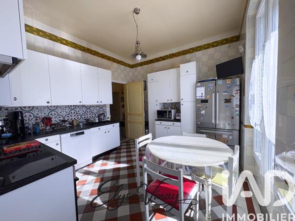 Maison à vendre 10 pièces 254 m² Mantes-la-Ville
