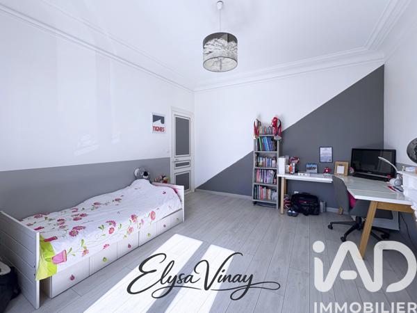 Maison à vendre 10 pièces 254 m² Mantes-la-Ville