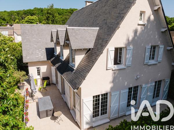 Maison à vendre 10 pièces 234 m² Verrières-le-Buisson