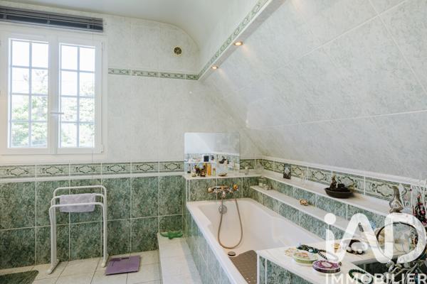 Maison à vendre 10 pièces 234 m² Verrières-le-Buisson