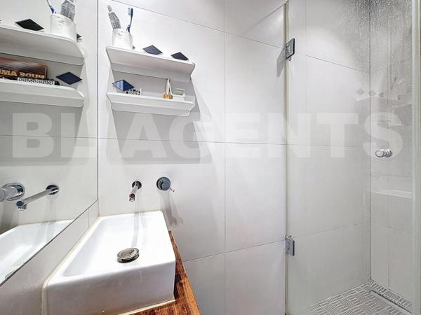 PANTIN - Appartement 3 pièces atypique au 5ème et dernier étage - Cave