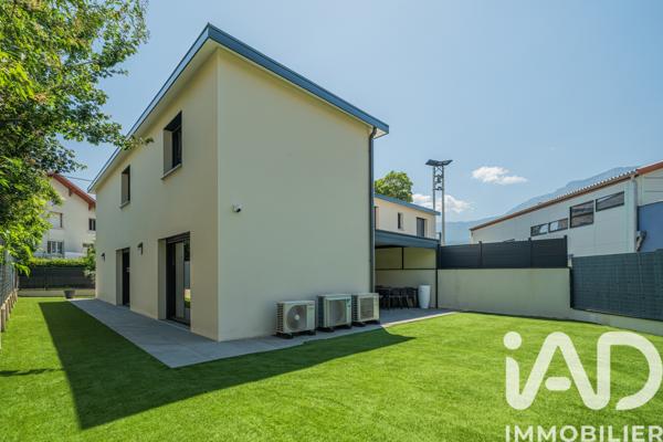 Maison à vendre 5 pièces 151 m² Grenoble